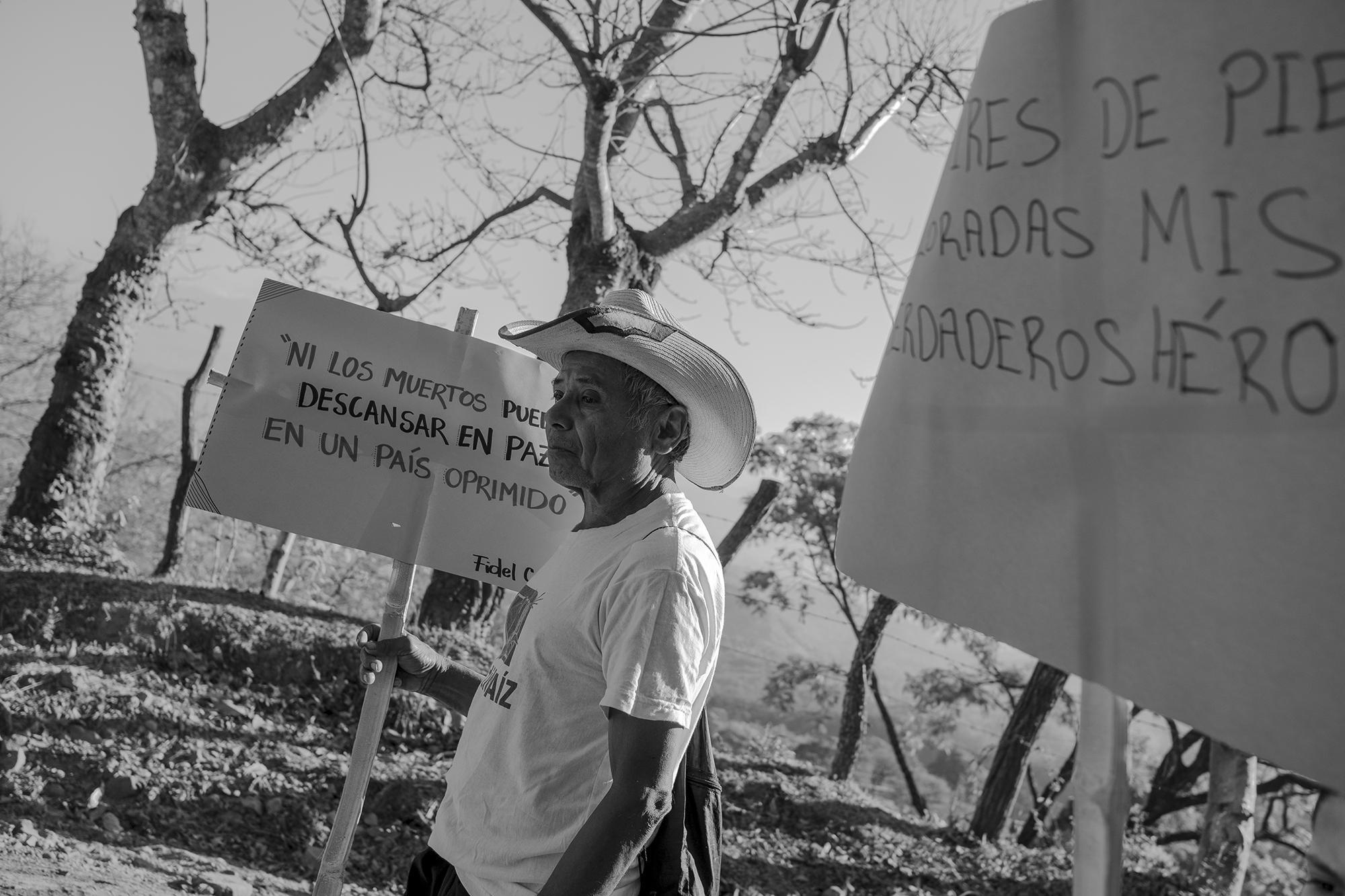 Every year on March 17, residents of Santa Marta make a pilgrimage from their community to Piedras Coloradas, along the banks of the Lempa. They commemorate la guinda and pay homage to the victims of the massacre — an estimated 200 men, women and children. “La guinda,” in El Salvador, means “the escape,” and refers to situations in which a community flees an imminent scorched-earth attack by the military to seek safety and survival.