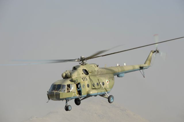 El helicóptero accidentado es uno similar a este Mi-17, un bimotor de fabricación rusa que forma parte de la Fuerza Aérea nicaragüense desde la década de los 80. Foto Keith Brown (U.S. Air Force).