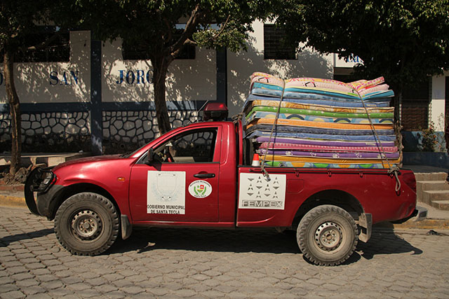 Pick up de la municipalidad tecleña a su llegada a la alcaldía de San Jorge. Foto Mauro Arias