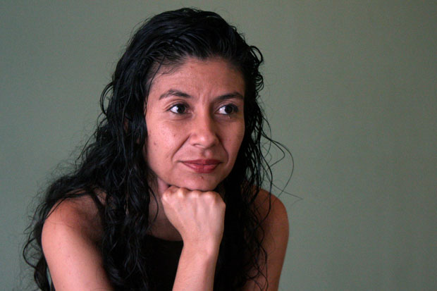 Jorgelina Cerritos ganó juegos florales de dramaturgia con 'Atrás de mi voz' (2007) y 'Una ronda para José' (2008).﻿ 'El coleccionista', 'La función debe continuar', 'Respuestas para un menú' y 'Al otro lado del mar' llegaron a la escena en El Salvador.
