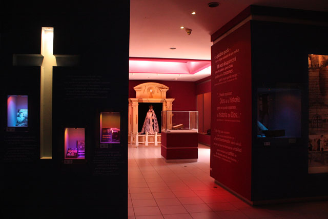 La Sala de Religión fue inaugurada en octubre 2011 y posee 341 piezas. La información es precaria en algunas muestras, al fondo una representación de la Virgen Purísima, una escultura articulada en madera, sin saber procedencia o antigüedad.