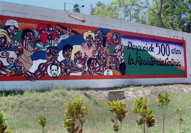 La imagen de nación se contiene en diversas representaciones y mensajes, como las de este mural urbano. / Foto por cortesía del autor.